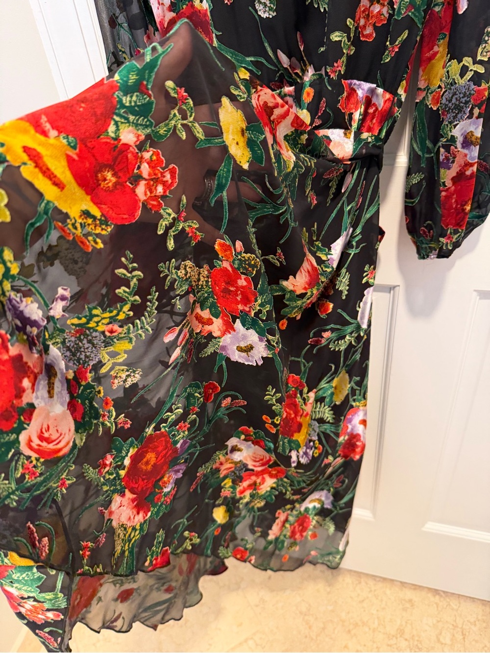 NWT Alice + Olivia Abney Black Floral Wrap Midi Dress Blooming Bouquet size 10 - Picture 8 of 16